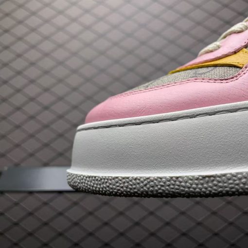 GUCCI GG Canvas Sneakers - Low-Top Lace-Up Casual Fashion Sneakers for Women - 图片 6